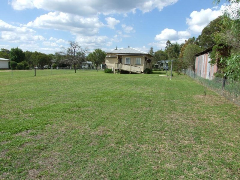 47 South Street, Crows Nest QLD 4355