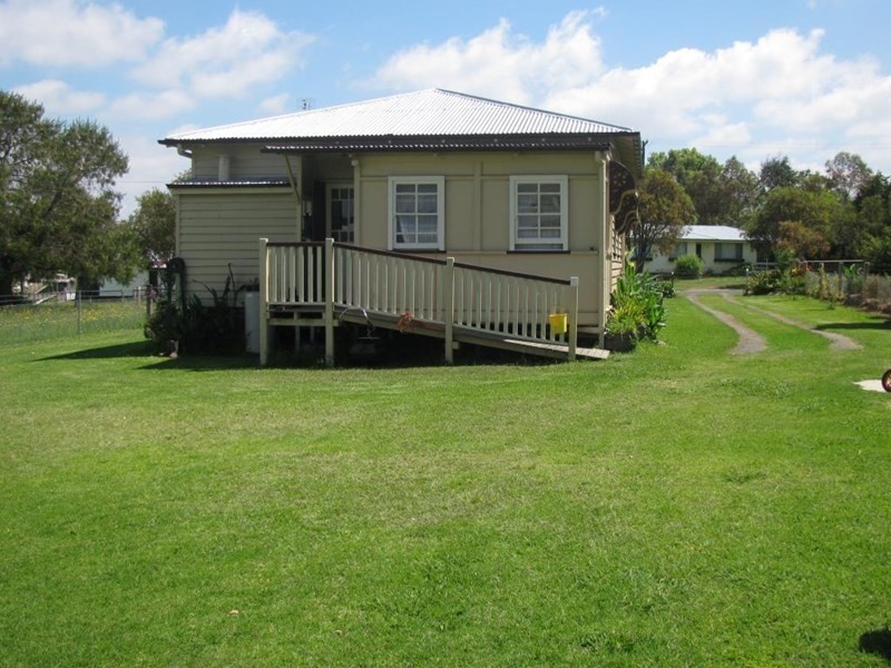 47 South Street, Crows Nest QLD 4355