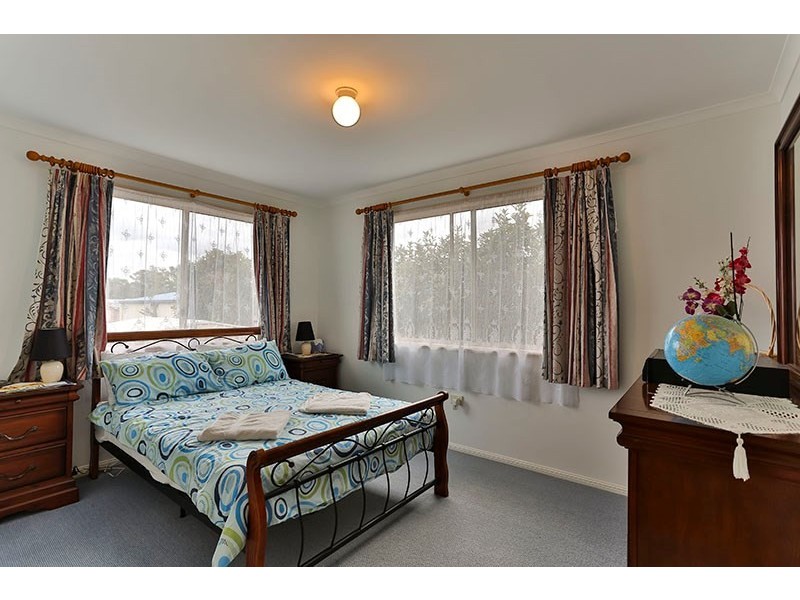 9 Lee Court, Crows Nest QLD 4355