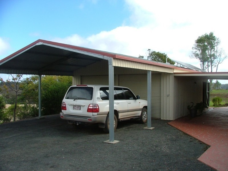 724 Merritts Creek Road, Hampton QLD 4352