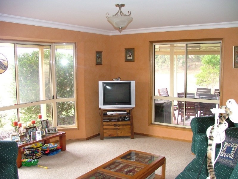 724 Merritts Creek Road, Hampton QLD 4352