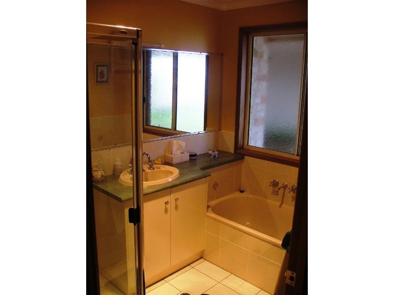 724 Merritts Creek Road, Hampton QLD 4352