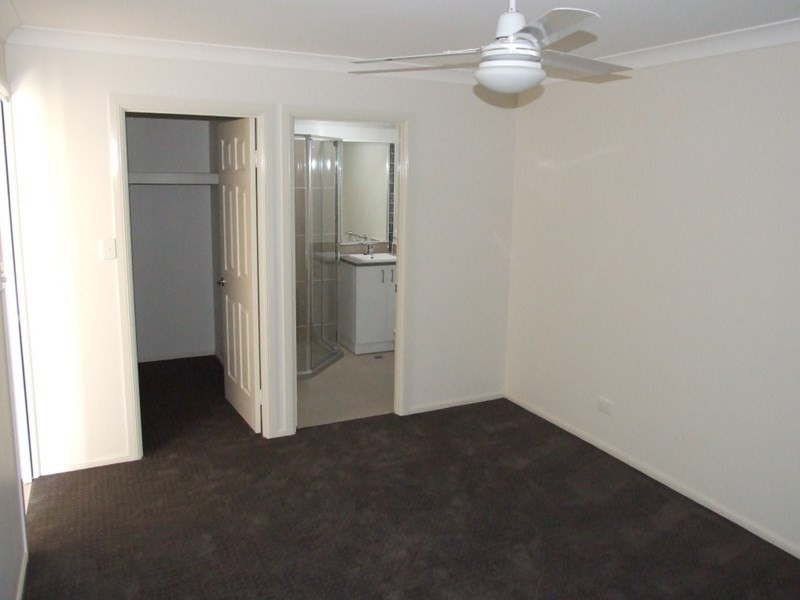 Unit 1/24 Creek Street, Crows Nest QLD 4355