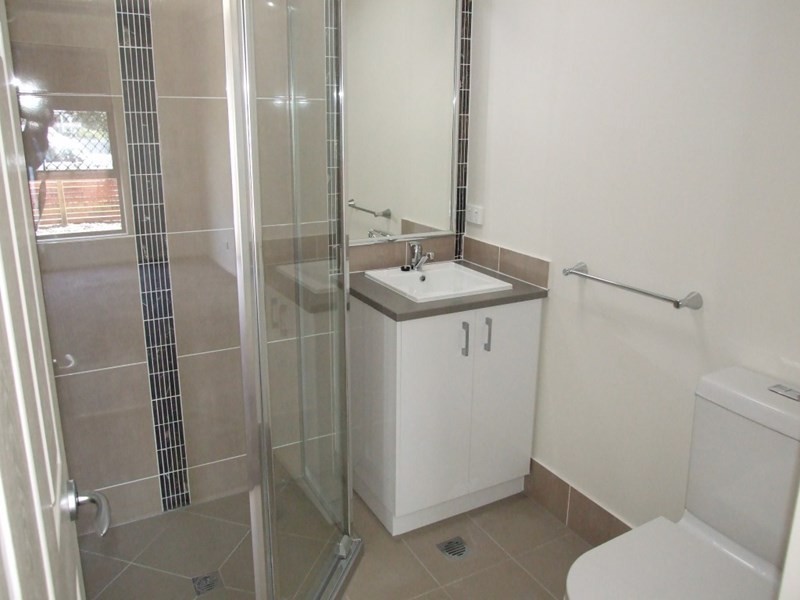 Unit 1/24 Creek Street, Crows Nest QLD 4355