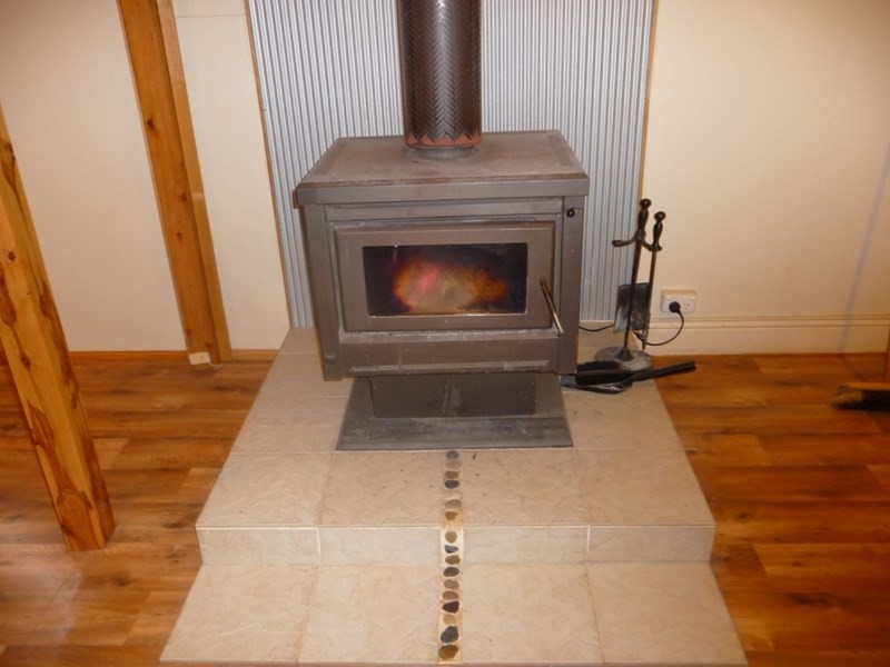 24 Andrews Road, Crows Nest QLD 4355