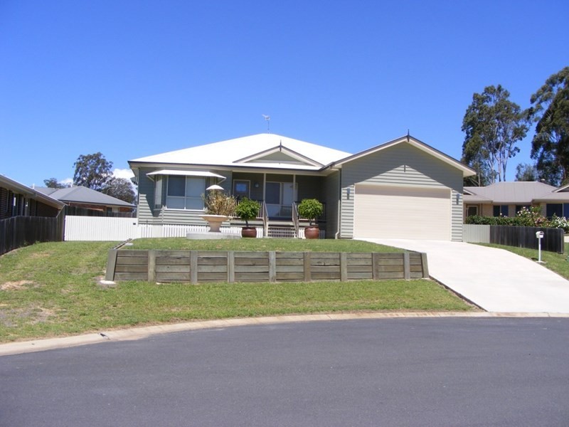 6 Jackson Court, Crows Nest QLD 4355