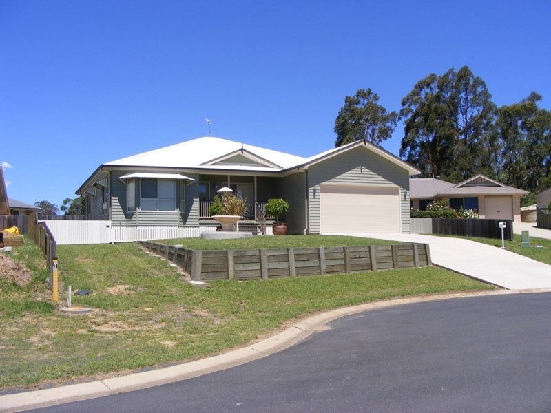 6 Jackson Court, Crows Nest QLD 4355