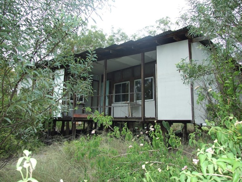 6065 New England Highway, Crows Nest QLD 4355