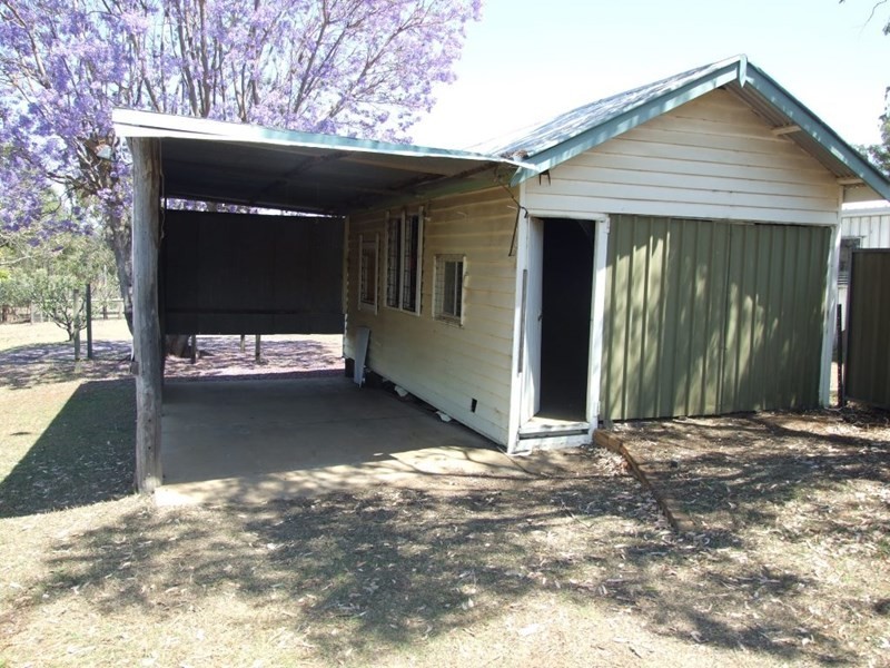 139 Mocatta Street, Goombungee QLD 4354