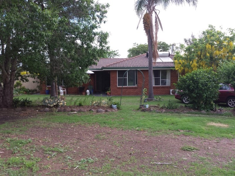 26 Cooke Street, Goombungee QLD 4354