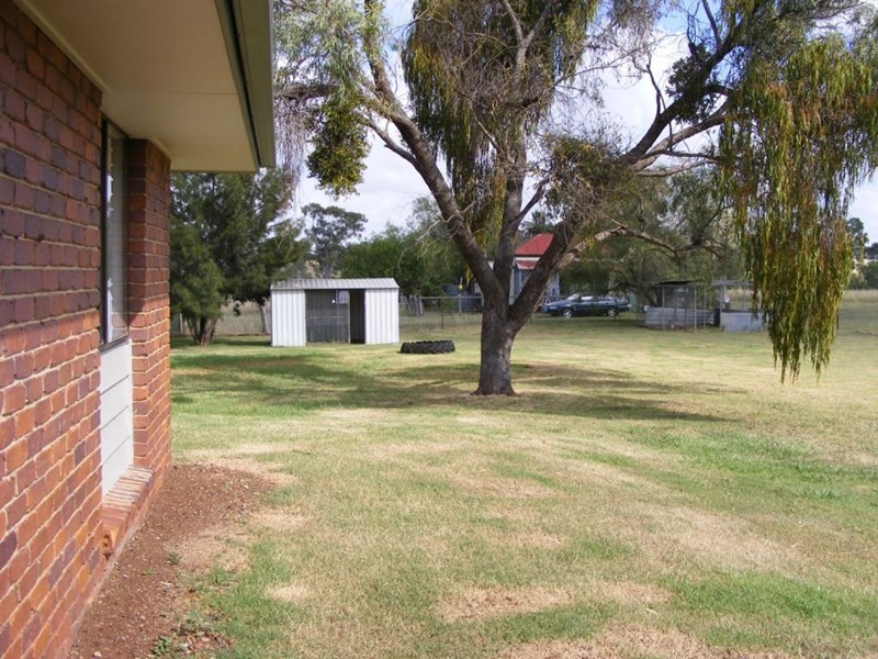 3 Nicholas Street, Goombungee QLD 4354