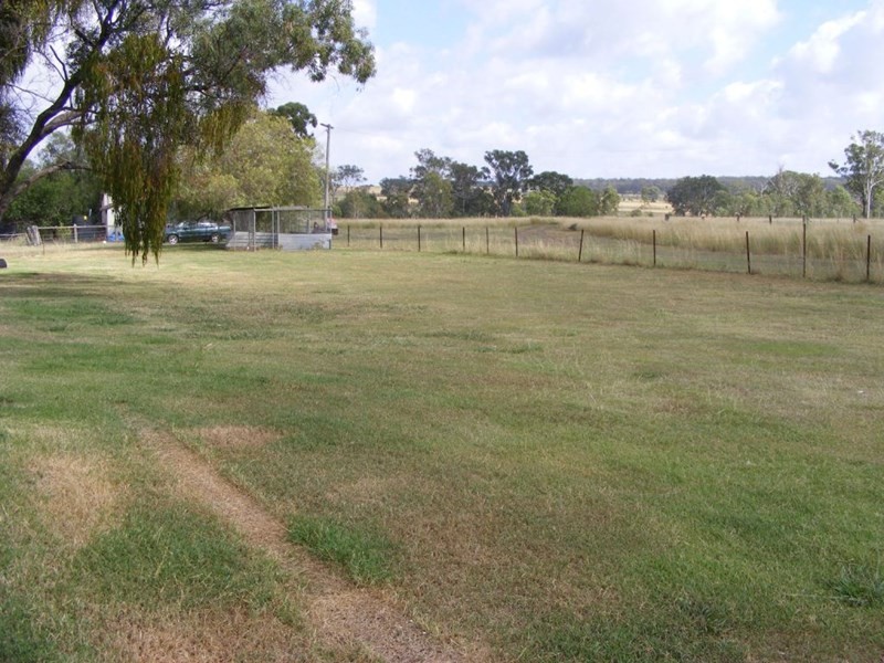 3 Nicholas Street, Goombungee QLD 4354