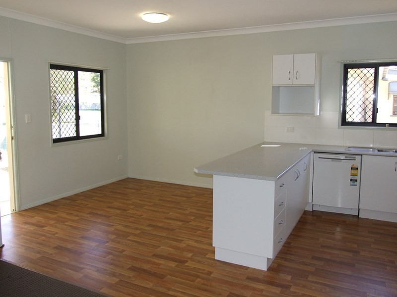 26 Albert Street, Crows Nest QLD 4355