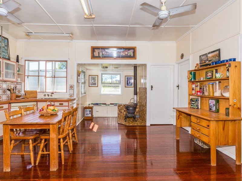 37 Maddern Road, Crows Nest QLD 4355