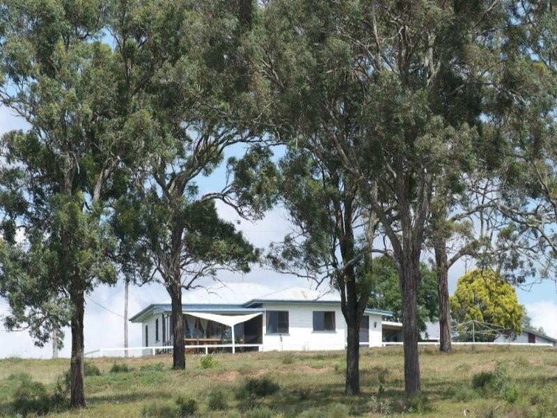 5758 New England Highway, Crows Nest QLD 4355