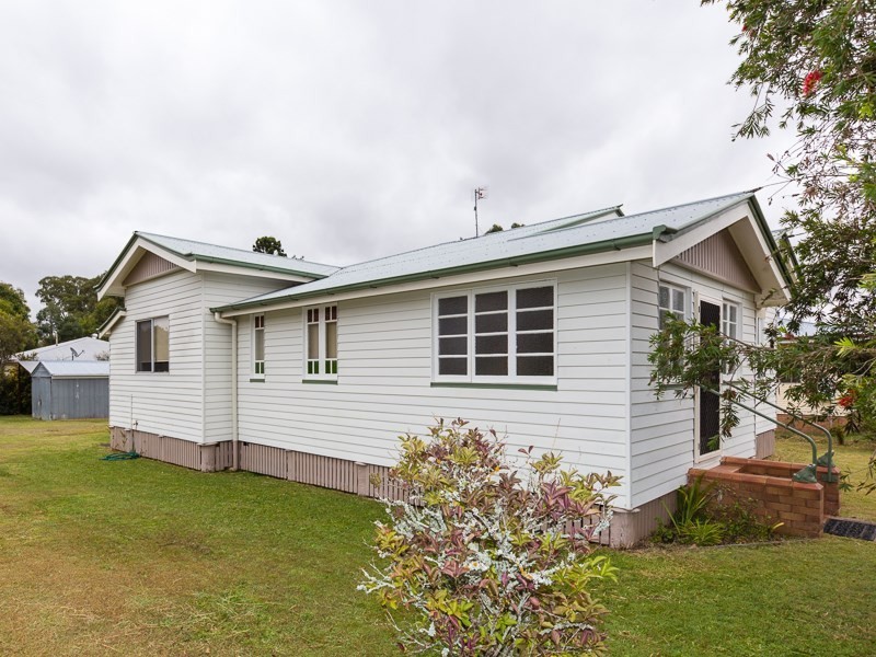 1 Park Road, Crows Nest QLD 4355