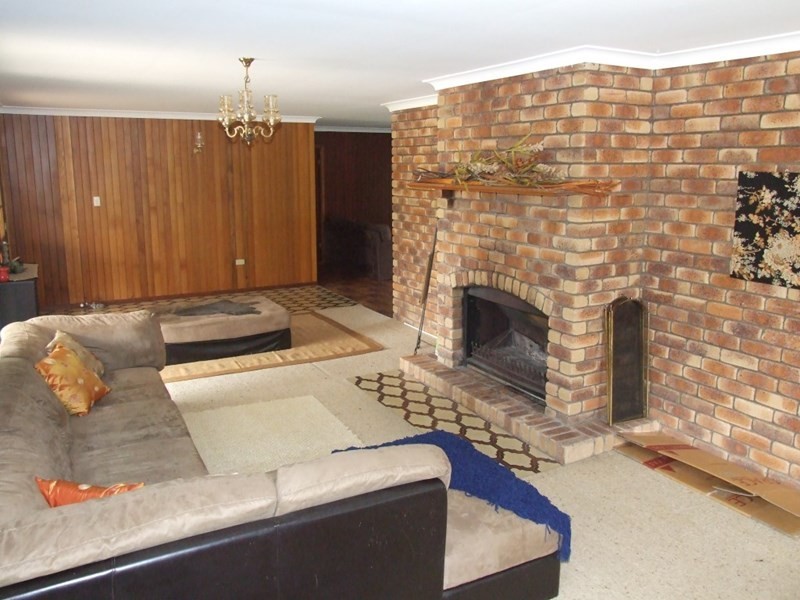 4386 New England Highway, Crows Nest QLD 4355