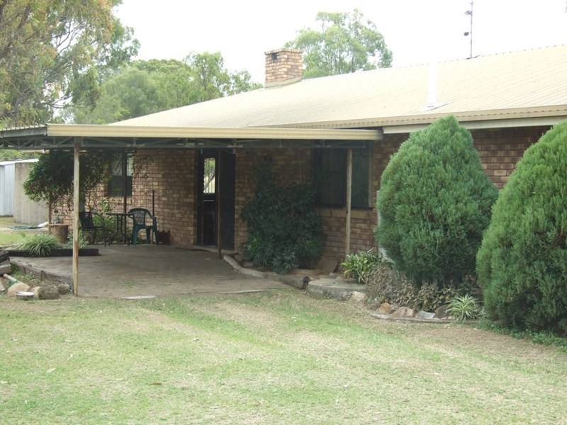 4386 New England Highway, Crows Nest QLD 4355