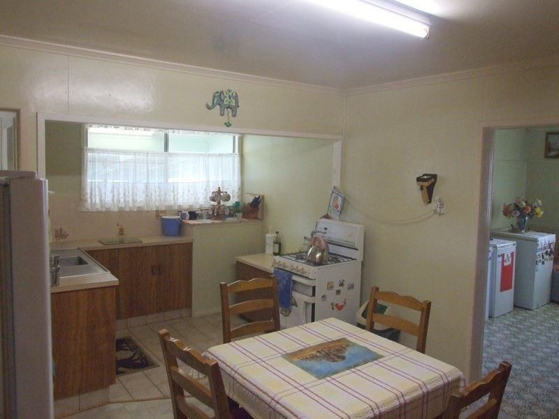 3 Lalor Street, Crows Nest QLD 4355