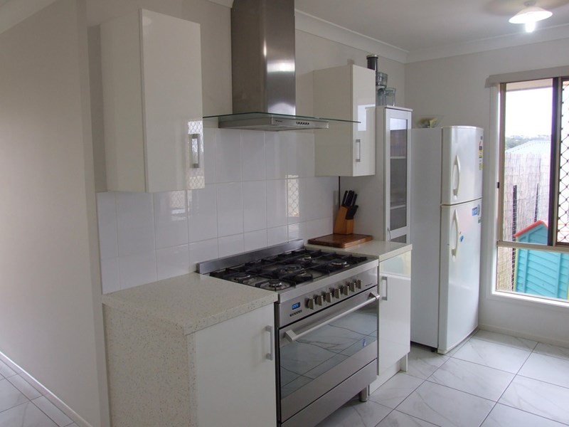 16 Naomi Drive, Crows Nest QLD 4355