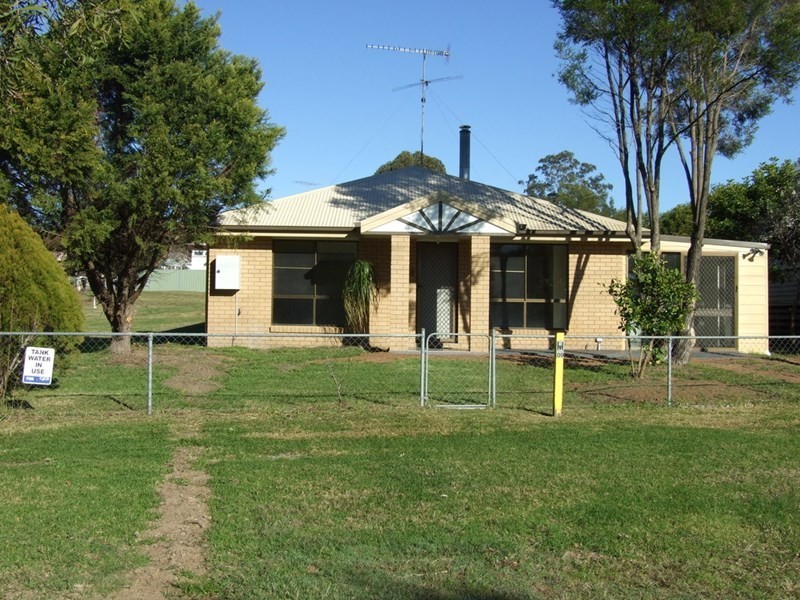 3 Gleeson Street, Crows Nest QLD 4355