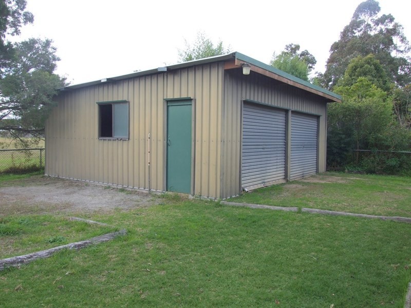 32 South Street, Crows Nest QLD 4355