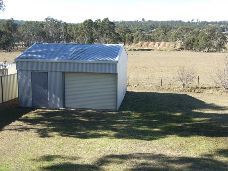 29 Railway Terrace, Crows Nest QLD 4355