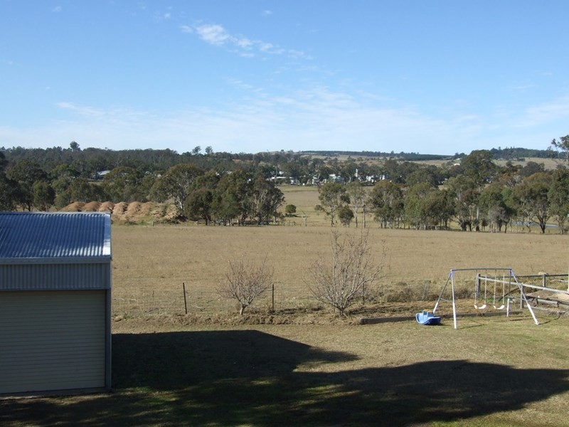 29 Railway Terrace, Crows Nest QLD 4355