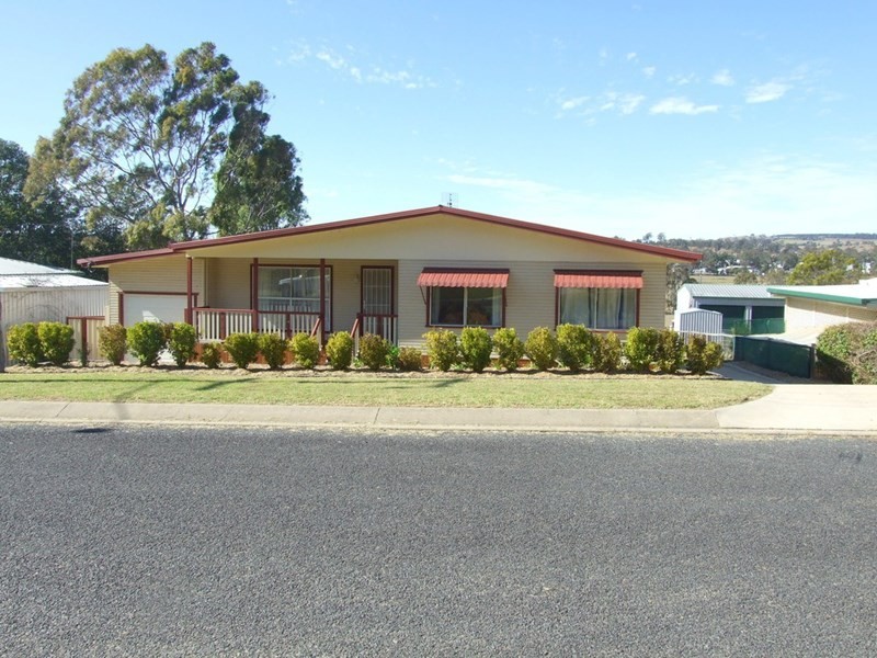 29 Railway Terrace, Crows Nest QLD 4355