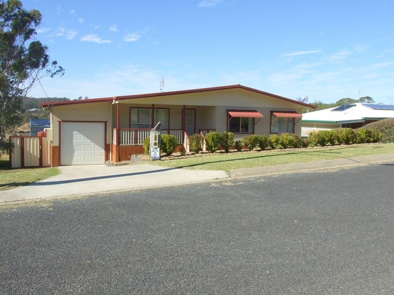 29 Railway Terrace, Crows Nest QLD 4355