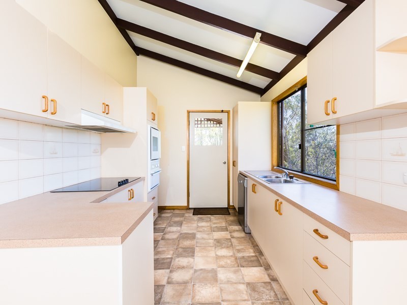 10 Towerpark Court, Crows Nest QLD 4355