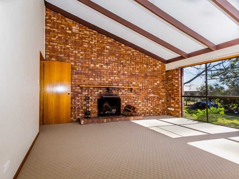 10 Towerpark Court, Crows Nest QLD 4355