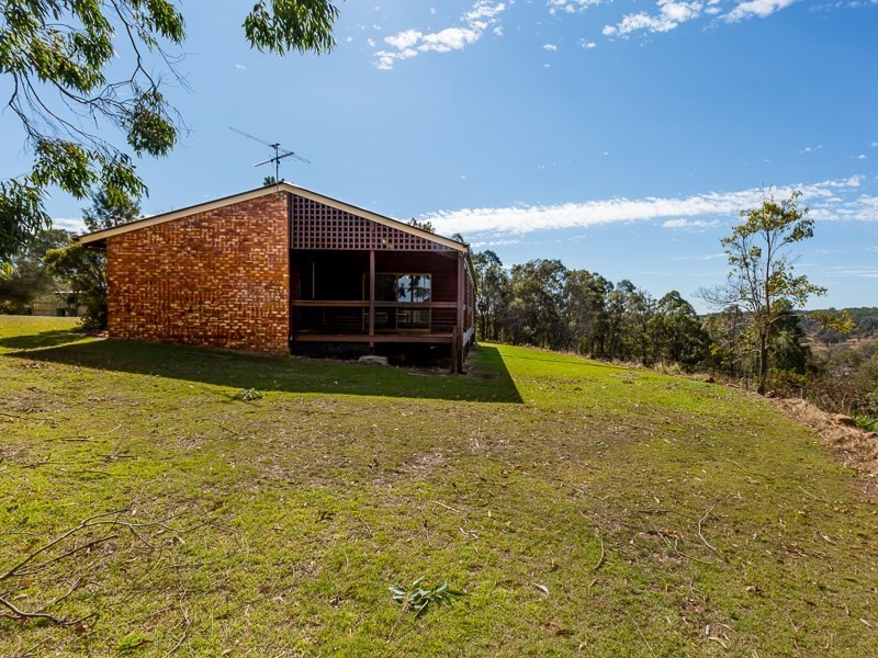 10 Towerpark Court, Crows Nest QLD 4355