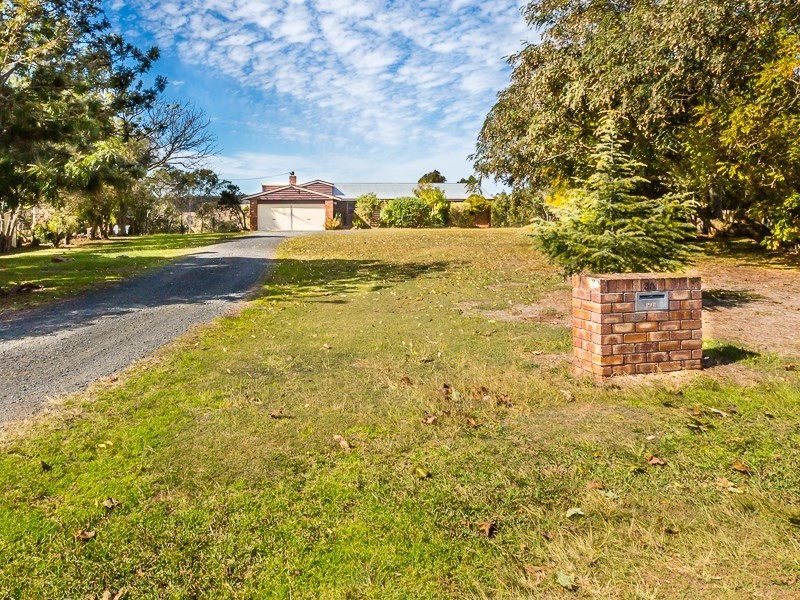 10 Towerpark Court, Crows Nest QLD 4355
