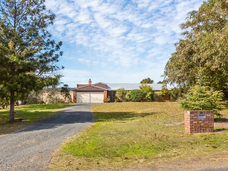 10 Towerpark Court, Crows Nest QLD 4355