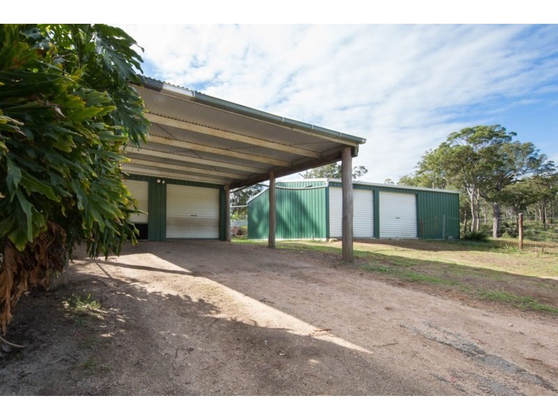 8 Pinnell Road, Crows Nest QLD 4355