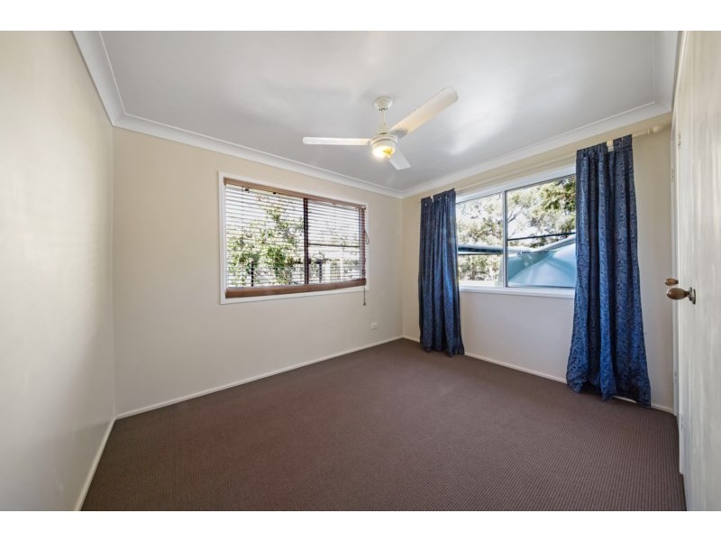 8 Pinnell Road, Crows Nest QLD 4355