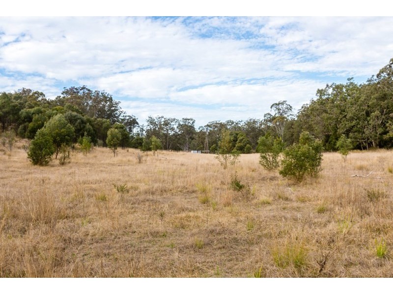 000 Three Mile Road, Crows Nest QLD 4355