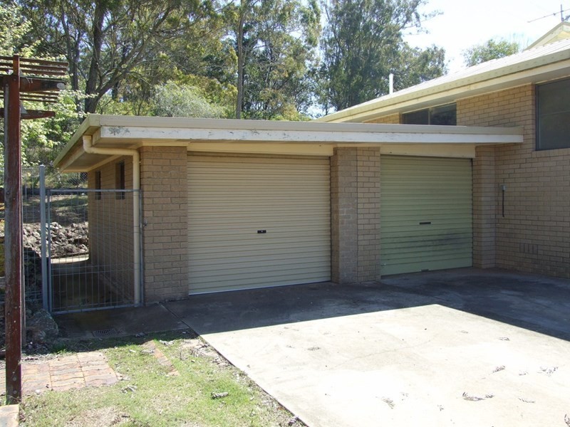 44 Railway Terrace, Crows Nest QLD 4355