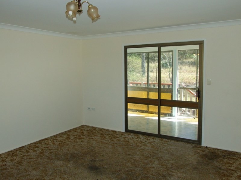 44 Railway Terrace, Crows Nest QLD 4355