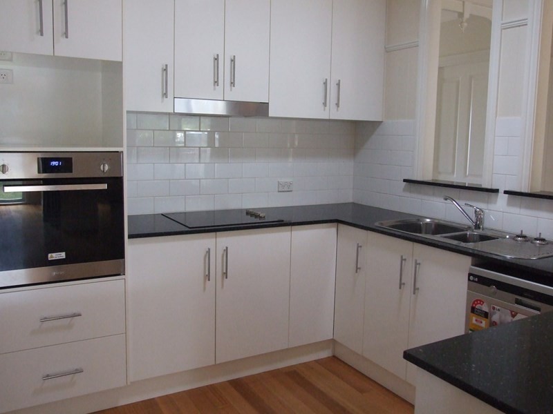 26 Samuel Avenue, Crows Nest QLD 4355