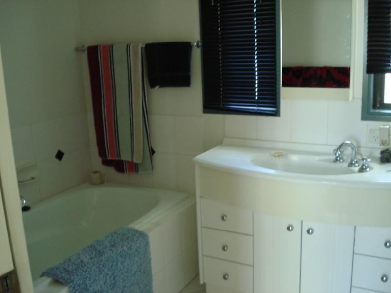 136 Happy Valley, Cabarlah QLD 4352