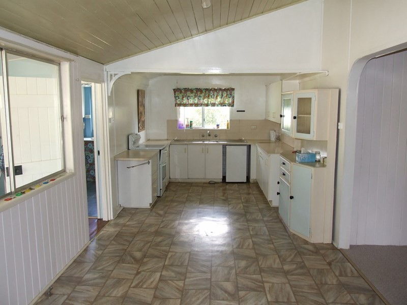 10 McDougall Street, Cooyar QLD 4402