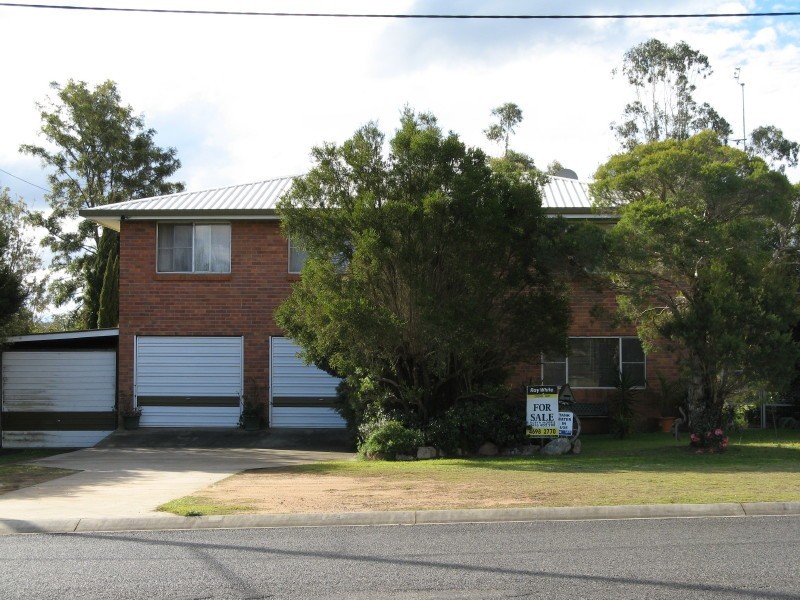 46 Charles Street, Crows Nest QLD 4355