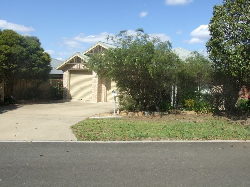 3 Olsen Drive, Crows Nest QLD 4355