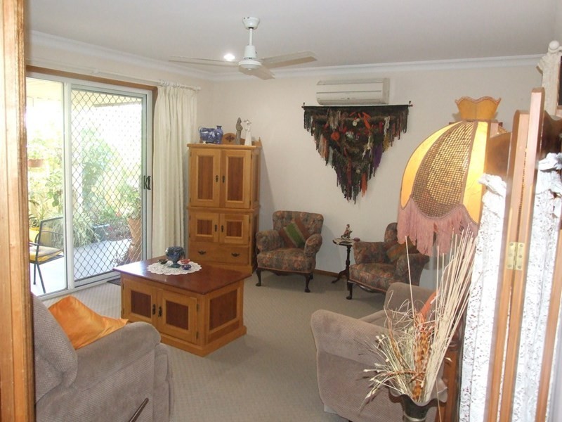 3 Olsen Drive, Crows Nest QLD 4355