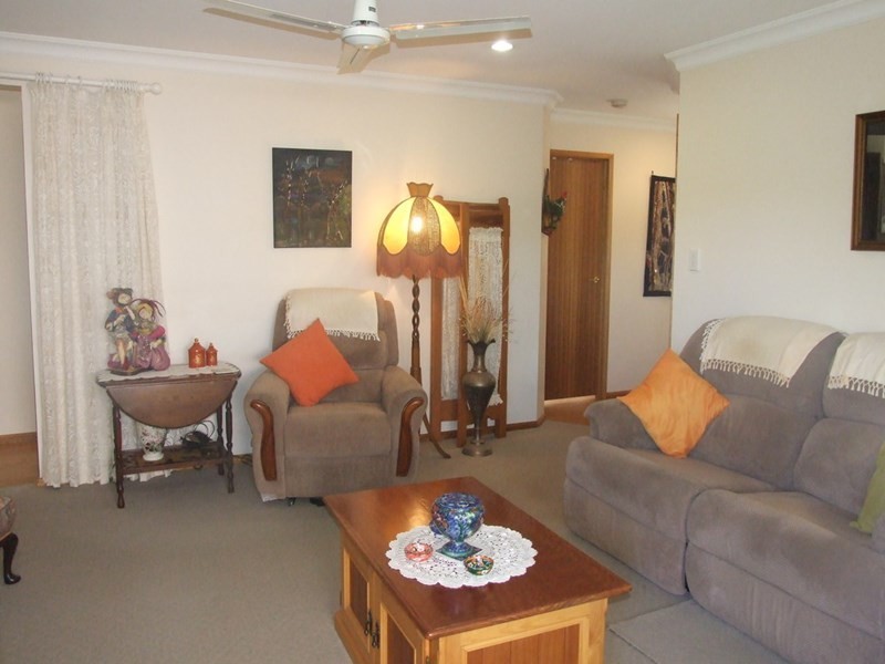 3 Olsen Drive, Crows Nest QLD 4355