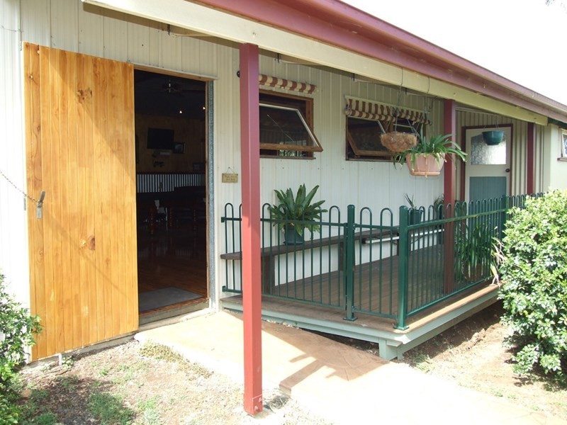 138 Perseverance Hall Road, Ravensbourne QLD 4352