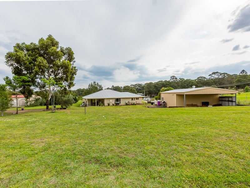 10 Devoncourt Road, Crows Nest QLD 4355