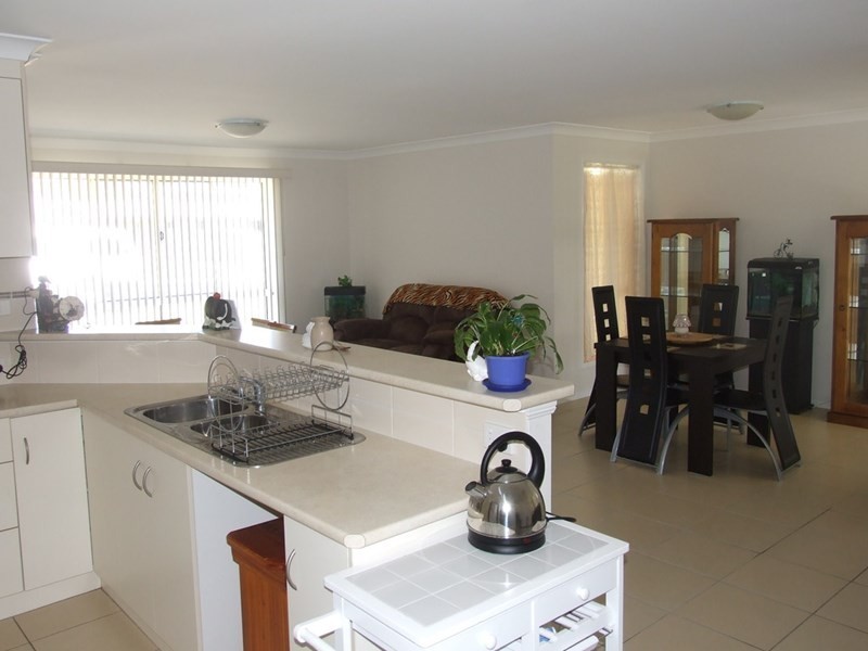 14 Samuel Avenue, Crows Nest QLD 4355